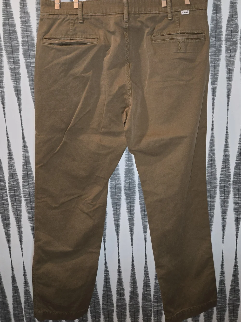 Levi’s Two Horse Brand Men’s Khaki Brown Chino Pants Straight Leg Size 34x34